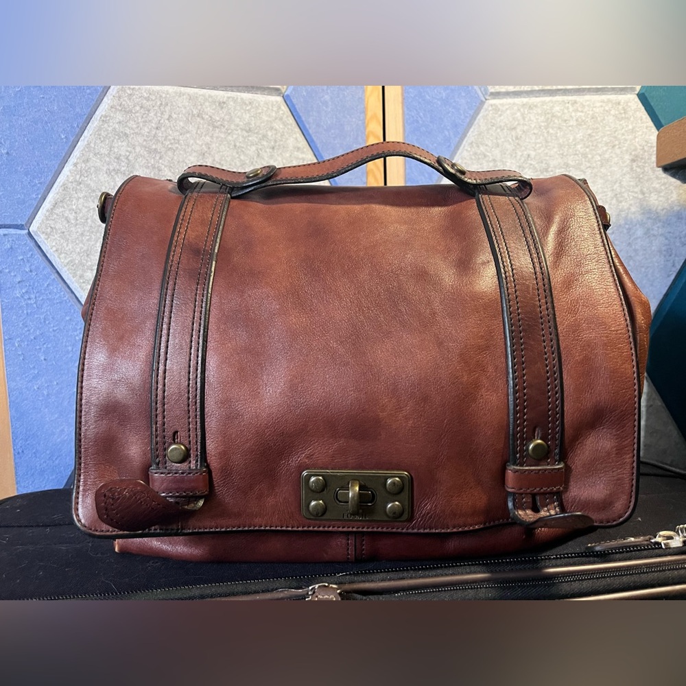 Fossil Vintage 1954 Collection Brown Leather Messenger Bag